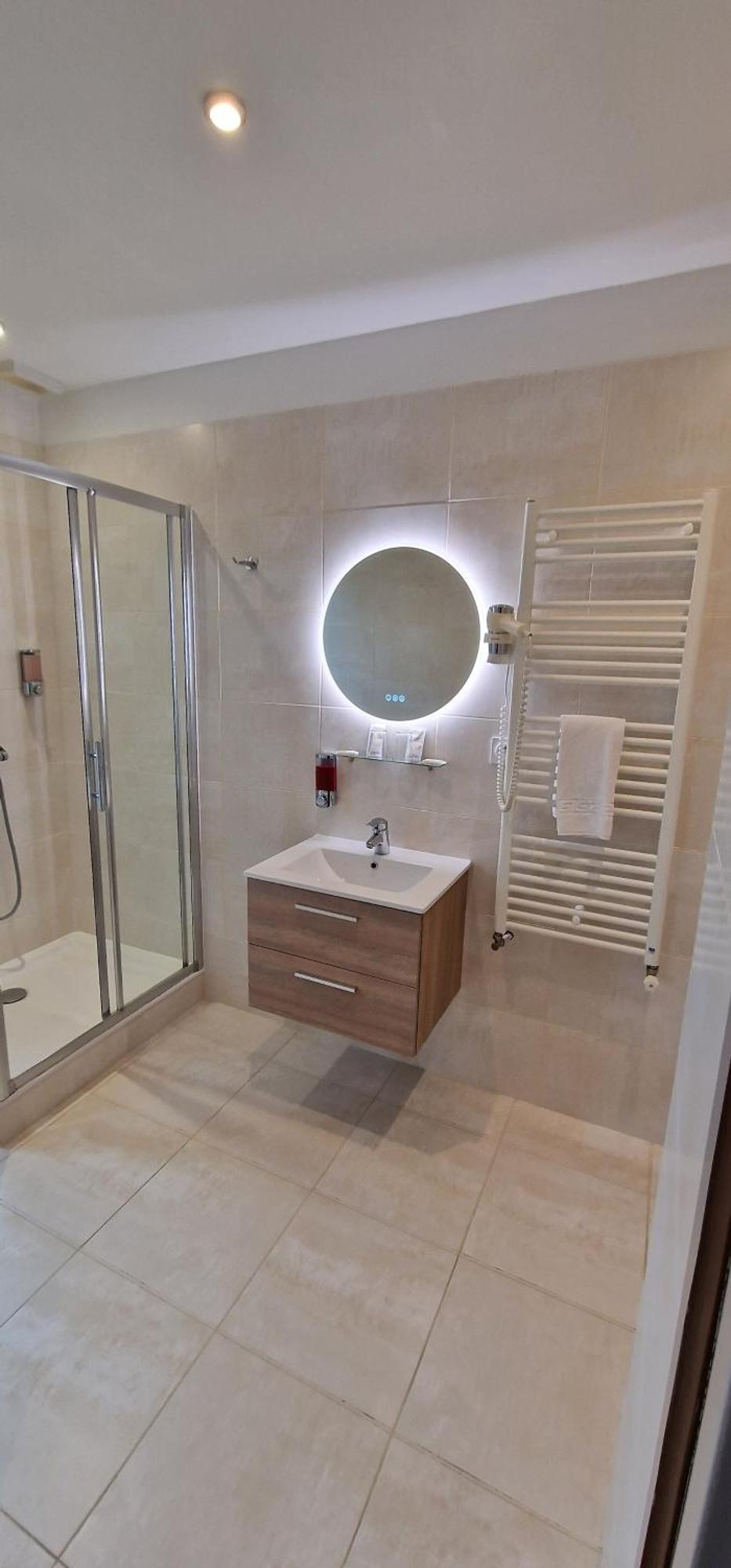 Guer Hotel Le Bellevue מראה חיצוני תמונה