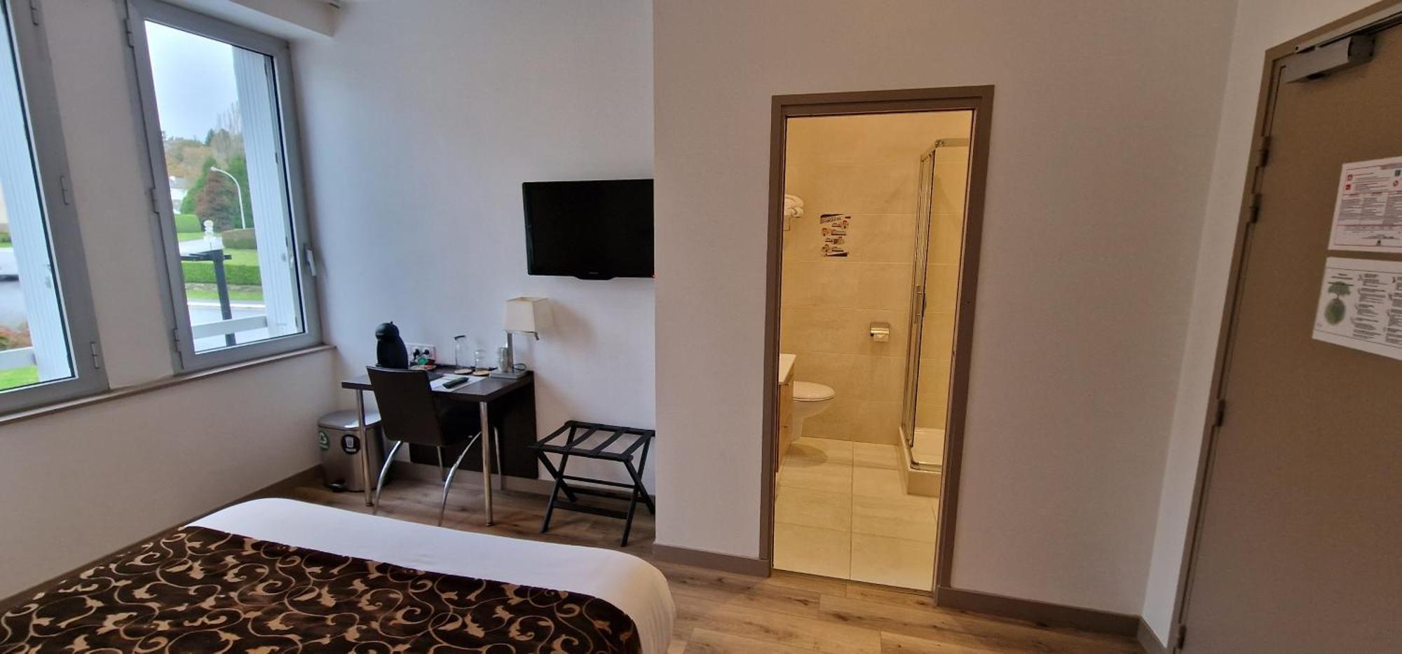 Guer Hotel Le Bellevue מראה חיצוני תמונה