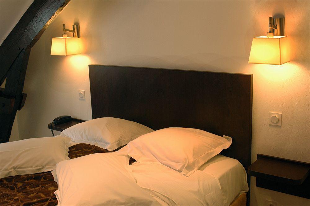 Guer Hotel Le Bellevue מראה חיצוני תמונה