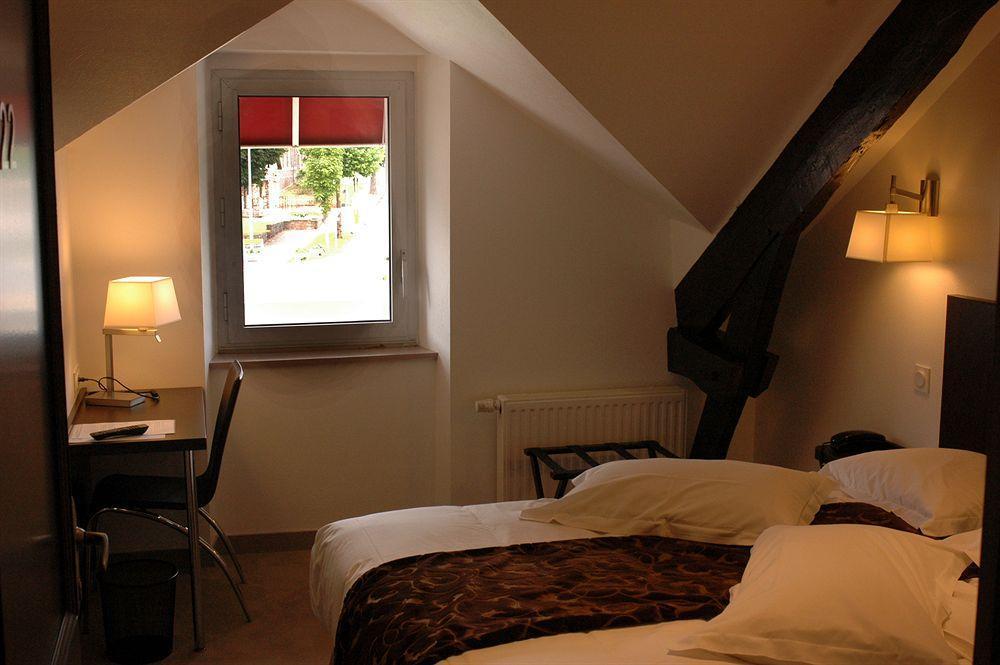 Guer Hotel Le Bellevue מראה חיצוני תמונה